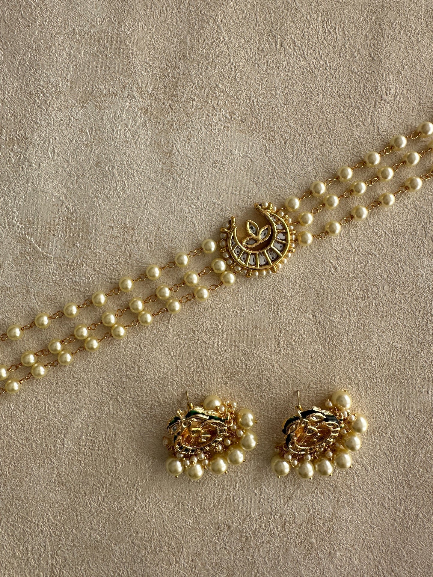 Sarah: Choker Set