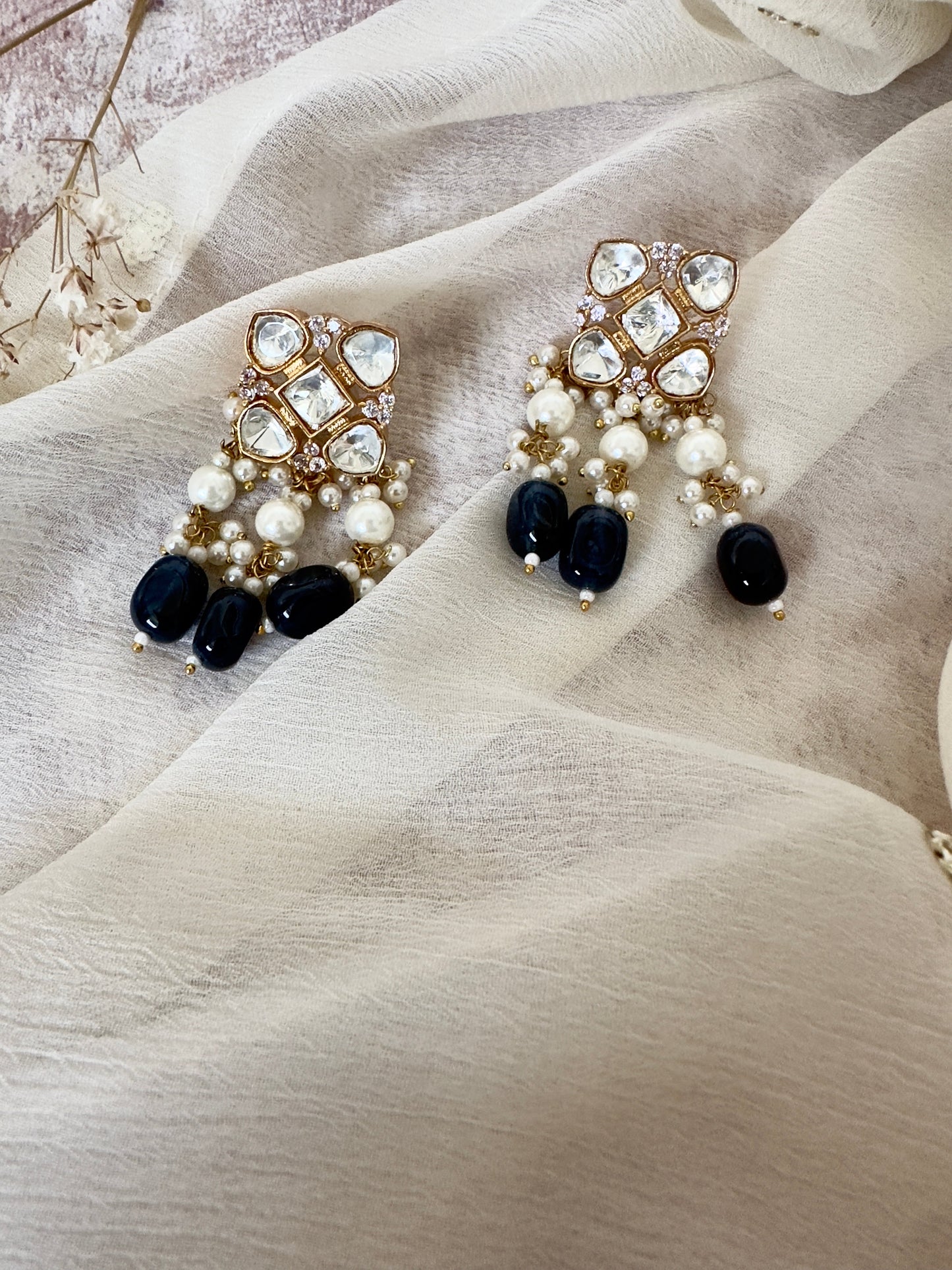 Safa: Choker Set