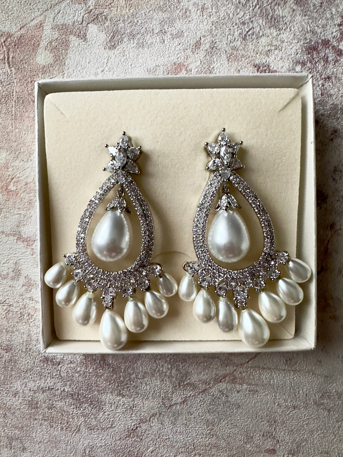 Mahi: Earrings