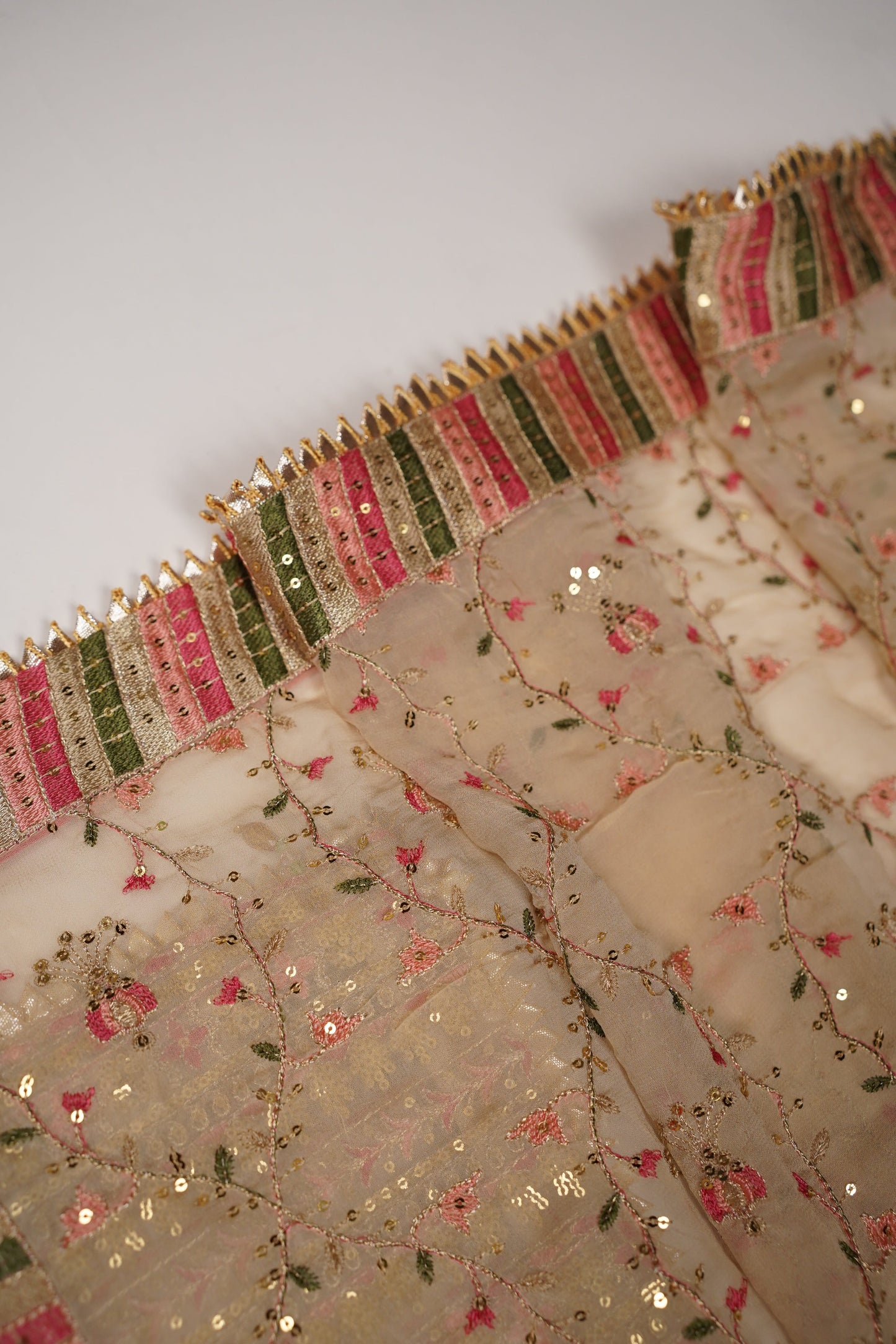 Husan e Jahan - Luxury Festive Collection - Ready to Wear - HEJ-V4-D7-SD