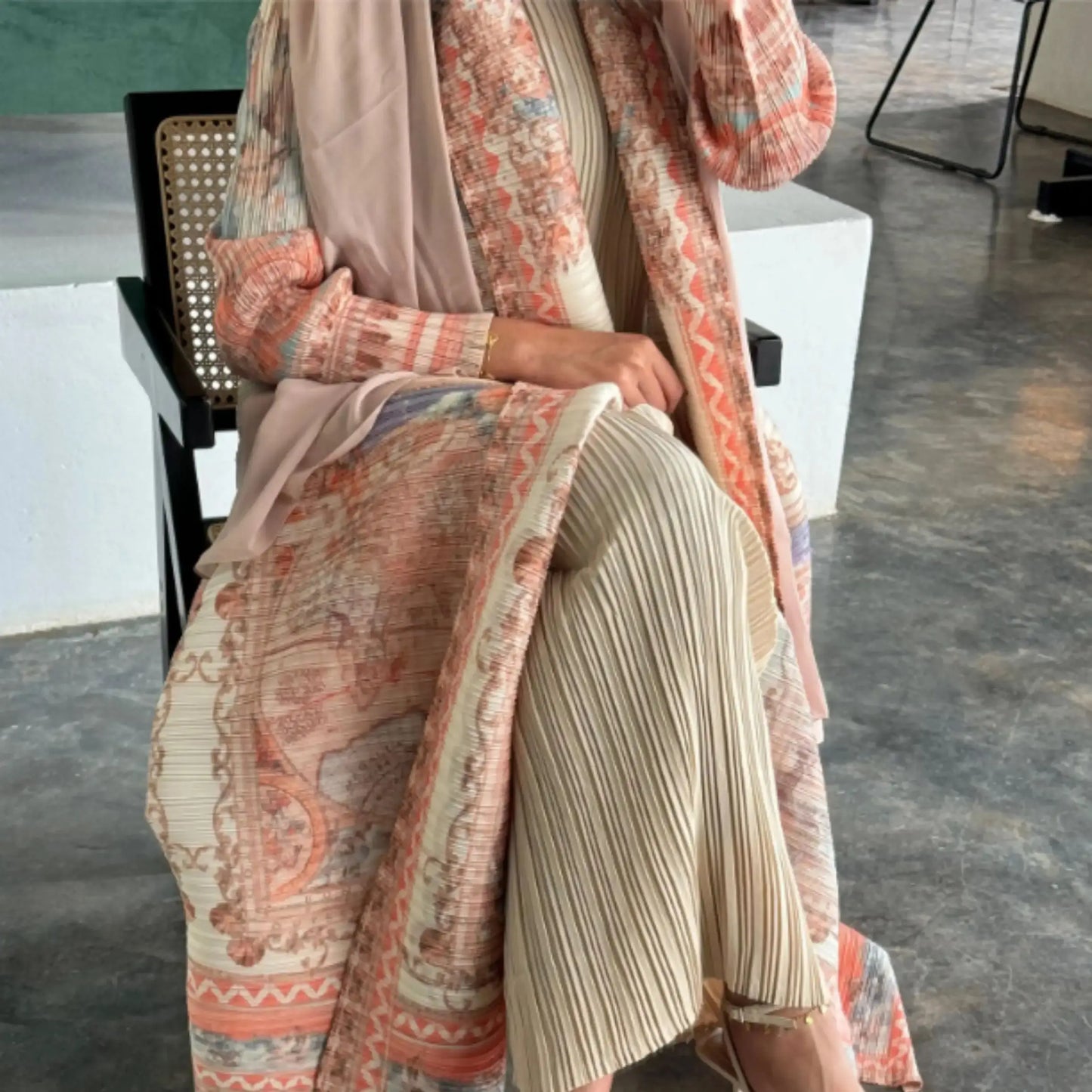Middle Eastern Muslim Abaya Robe for Women Long Cover-Up Suitable for Ramadan Festival