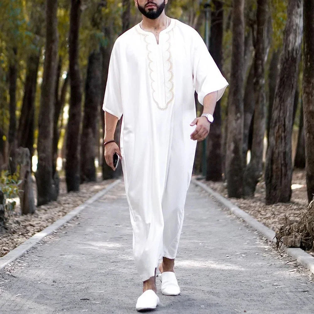 New 2025 Traditional Muslim Clothing Eid Middle East Jubba Thobe Men Thobe Arab Muslim Robes with Long Sleeves Gifts for Husband