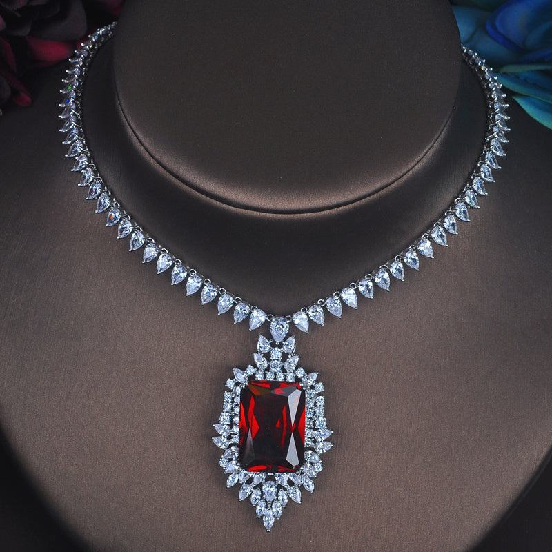 Women's Luxury Necklace Set