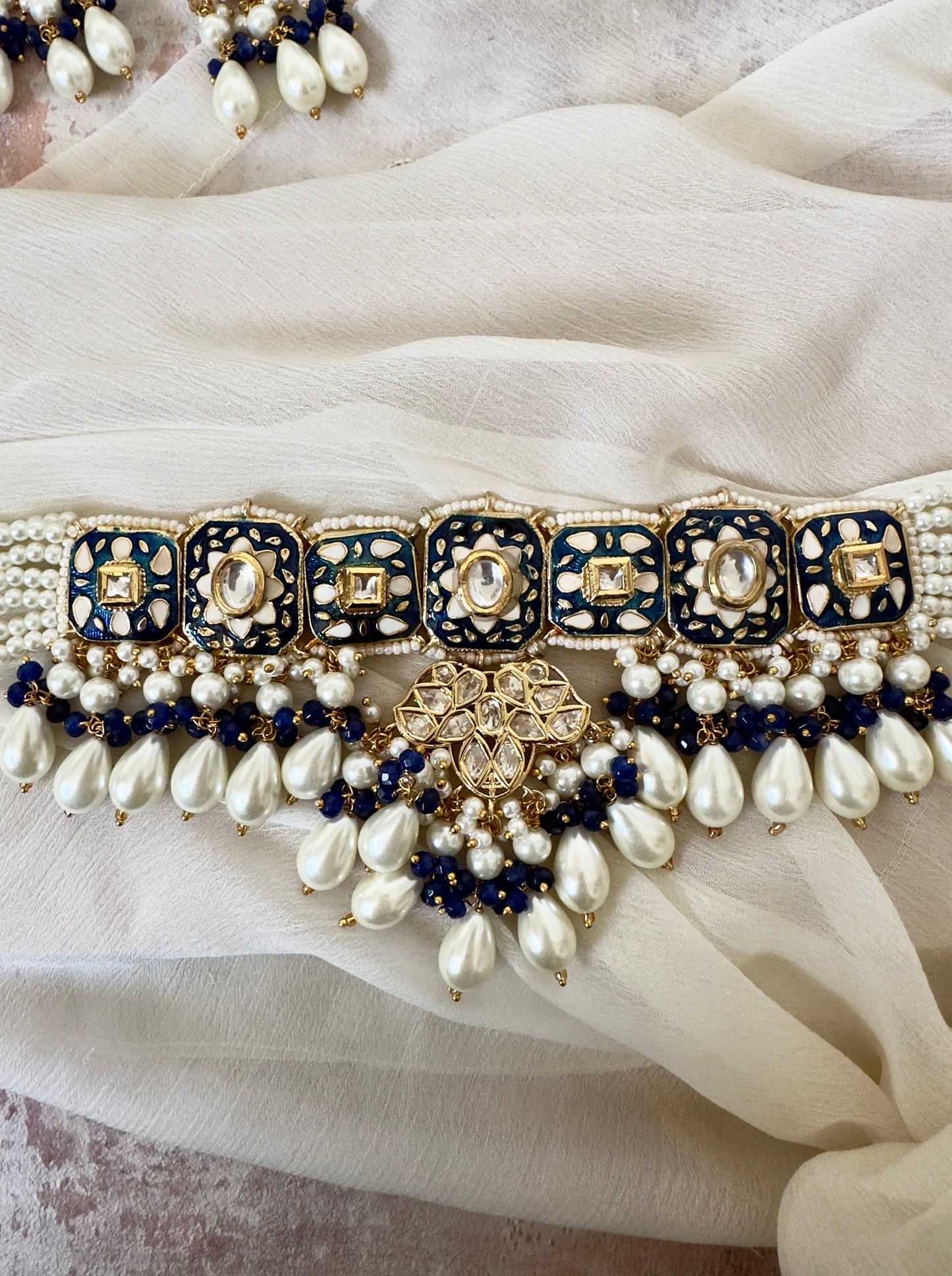 Raima: Necklace Set