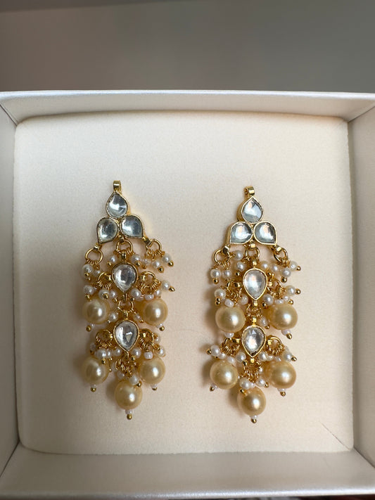 Hinna: Earrings