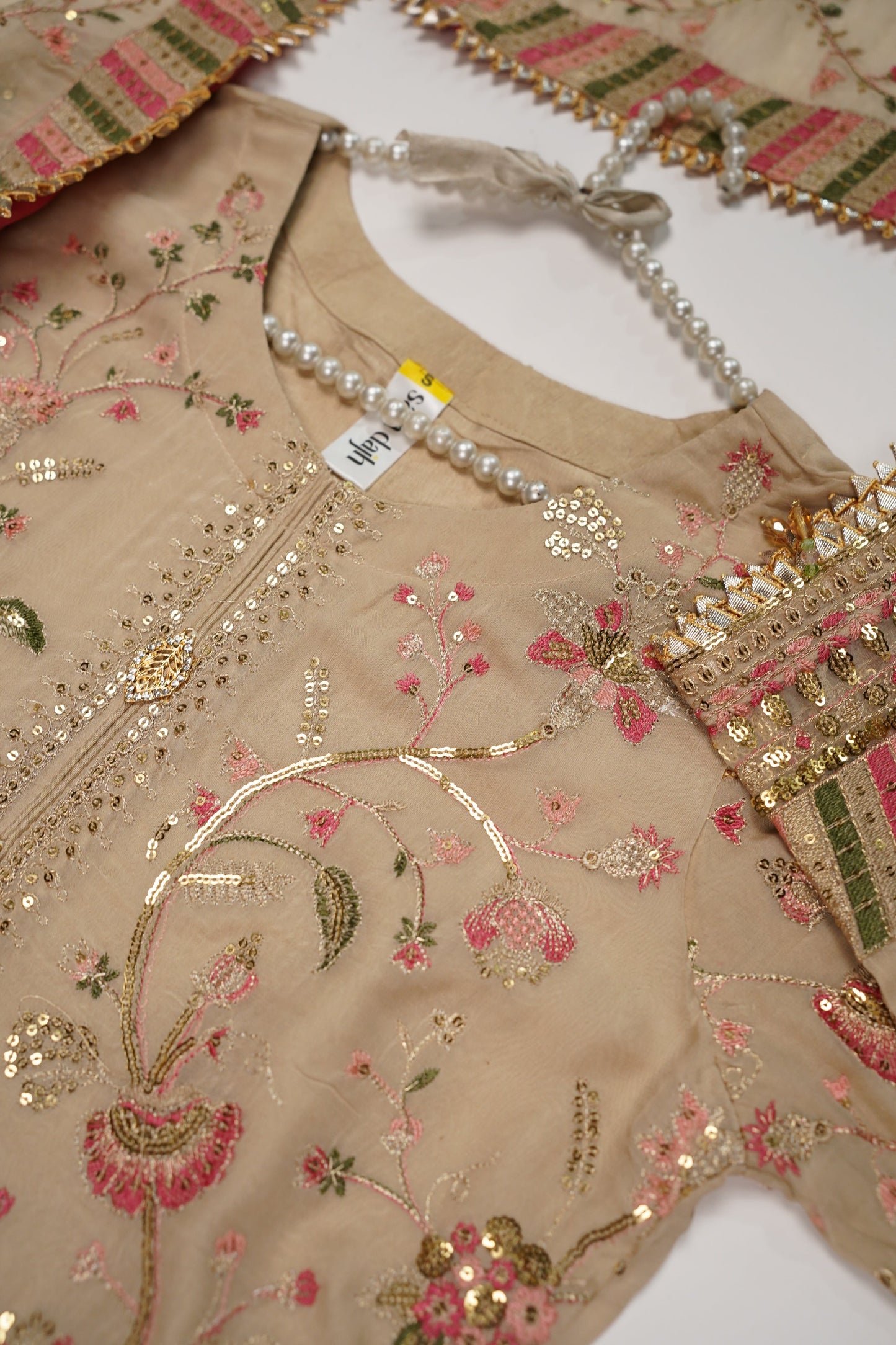 Husan e Jahan - Luxury Festive Collection - Ready to Wear - HEJ-V4-D7-SD
