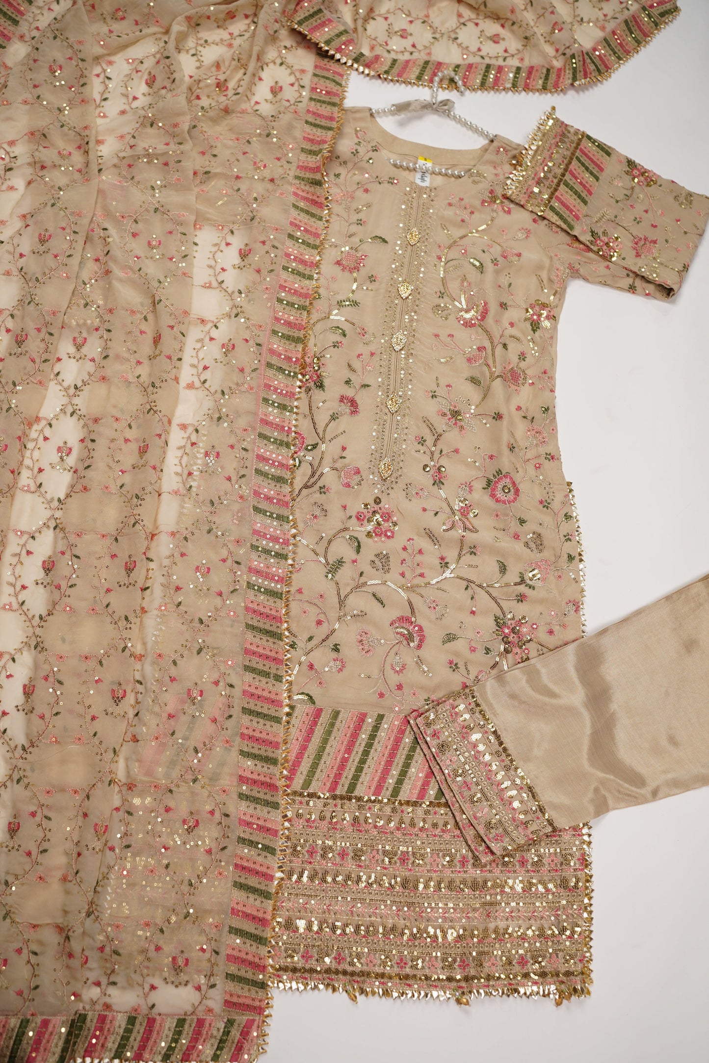 Husan e Jahan - Luxury Festive Collection - Ready to Wear - HEJ-V4-D7-SD