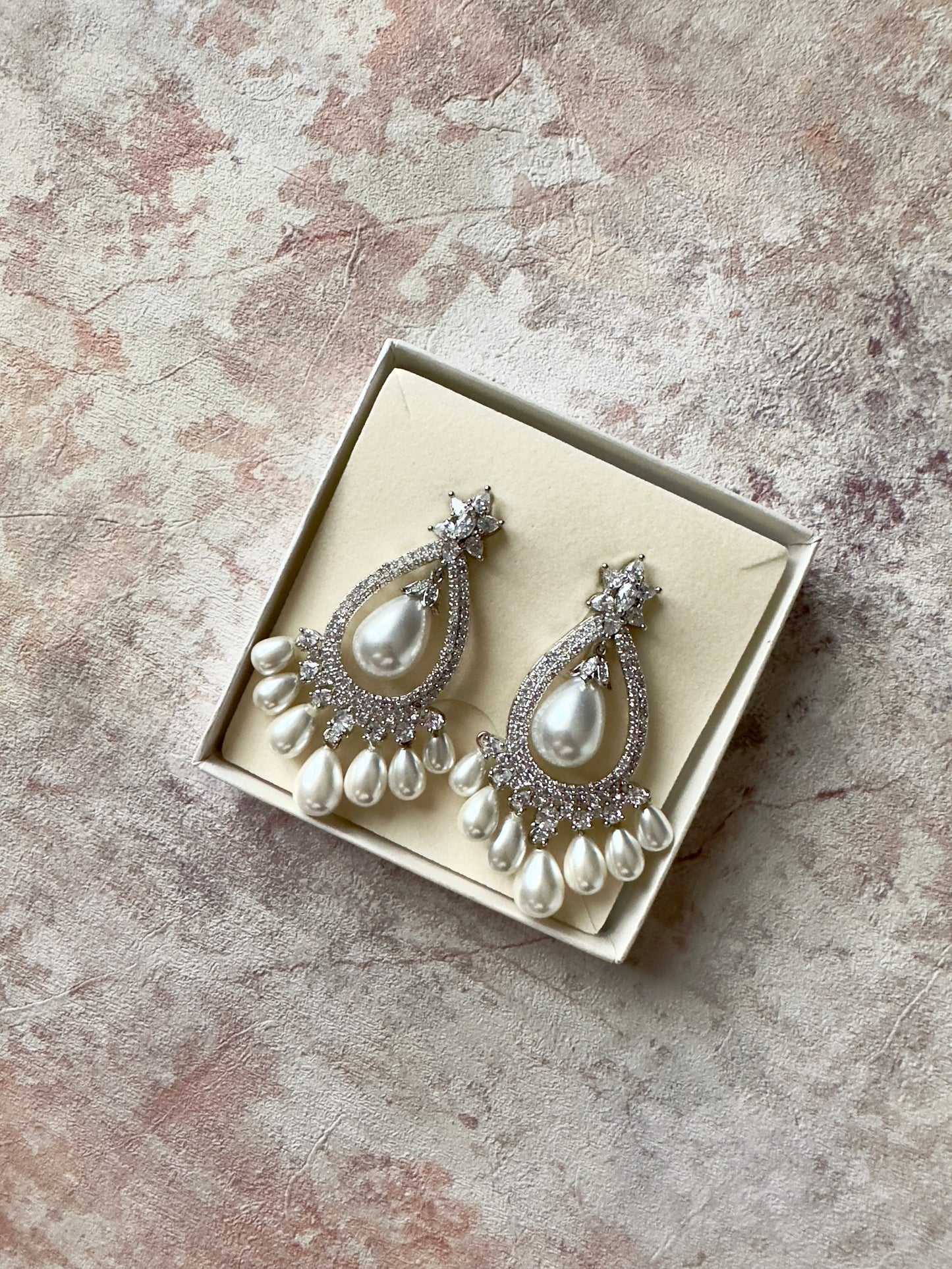 Mahi: Earrings