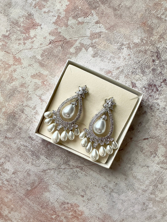 Mahi: Earrings