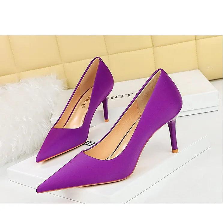 Bigtree 3265-1 Satin Slip-On Shoes with Thin Heels Comfortable Evergreen Upper Material