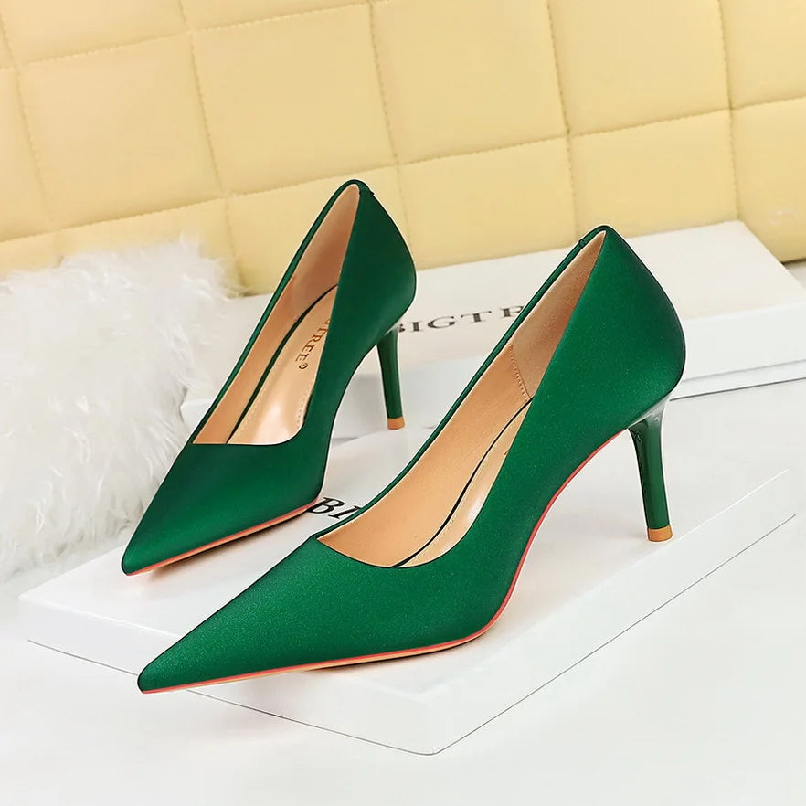 Bigtree 3265-1 Satin Slip-On Shoes with Thin Heels Comfortable Evergreen Upper Material