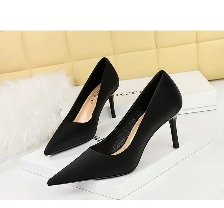 Bigtree 3265-1 Satin Slip-On Shoes with Thin Heels Comfortable Evergreen Upper Material