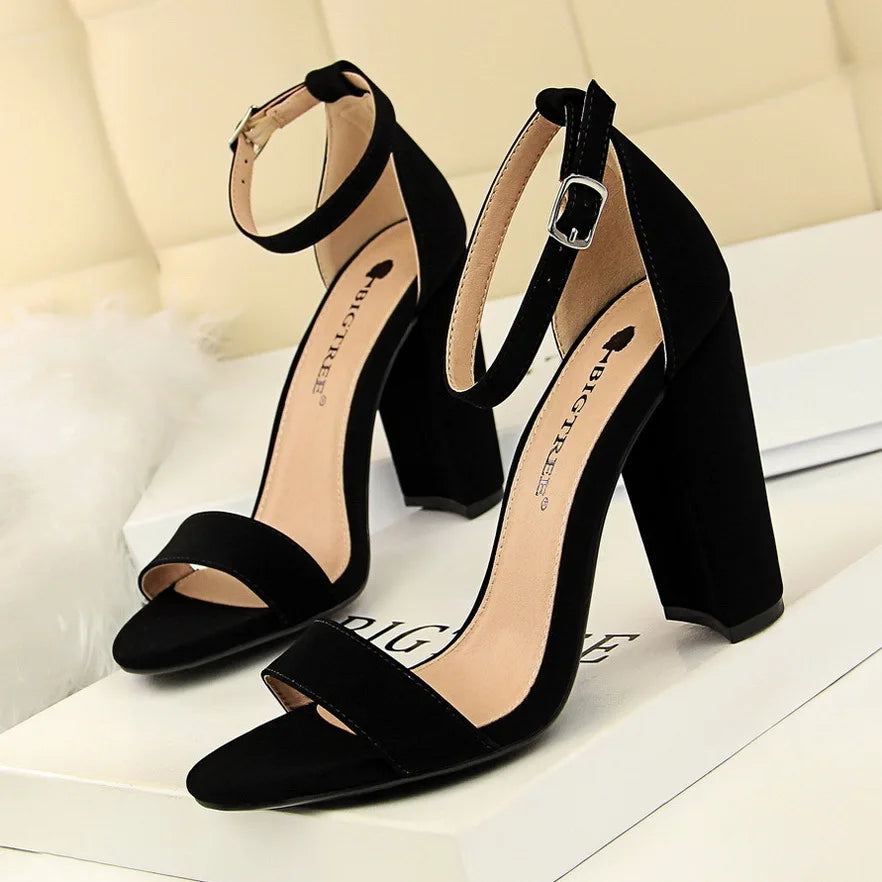 Bigtree Tacon Zapatos Mayorista Summer Patent Leather Open Toe Sexy Sandals Women Chunky Block Heels for Ladies