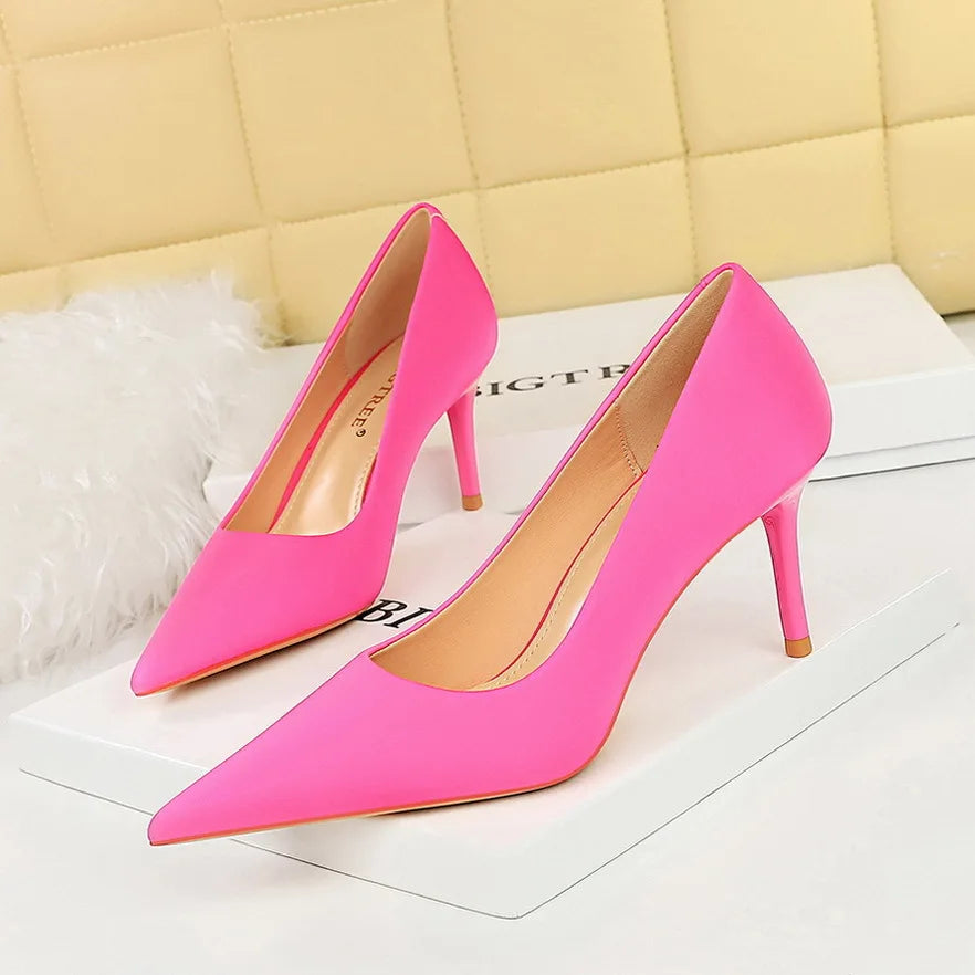Bigtree 3265-1 Satin Slip-On Shoes with Thin Heels Comfortable Evergreen Upper Material