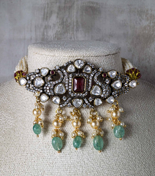 Ezra: Victorian choker set
