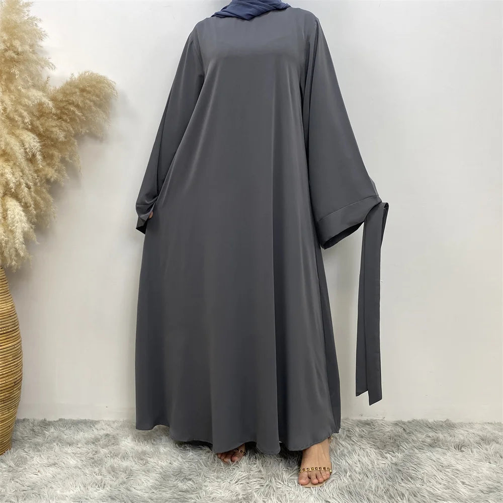 New Muslim fashion Abaya women's dress sold in Dubai in the Middle East Arab net color Islamic dress robe lace long dress