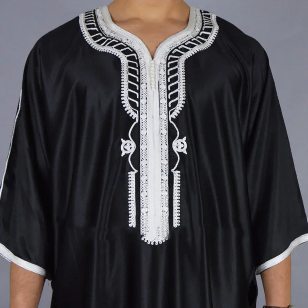 New 2025 Traditional Muslim Clothing Eid Middle East Jubba Thobe Men Thobe Arab Muslim Robes with Long Sleeves Gifts for Husband