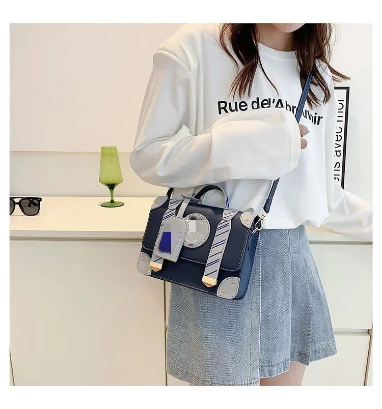 Magic Academy Style Cambridge Bag Handheld Crossbody British Style Postman Bag