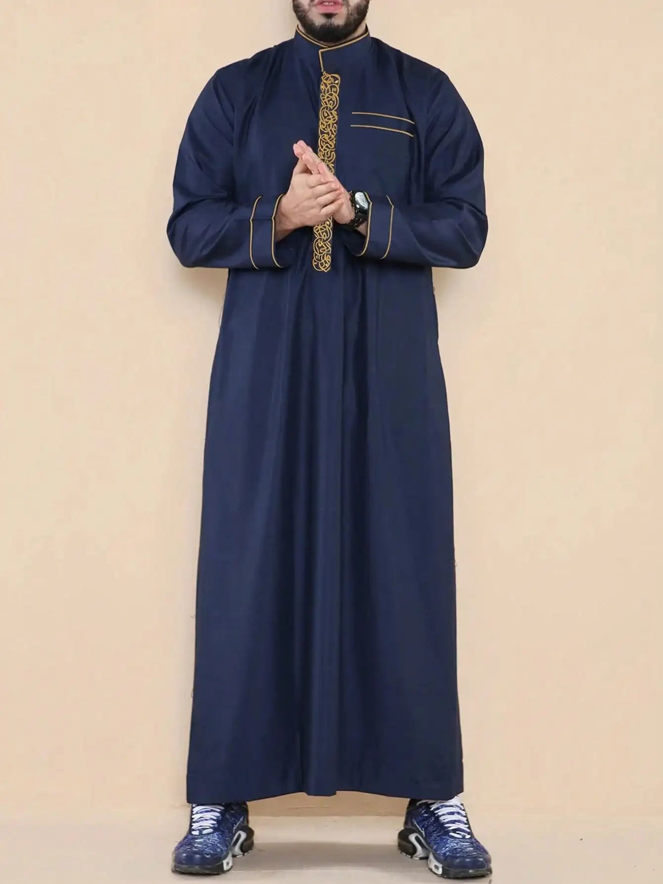 Muslim men's thobe with long sleeves embroidered stand collar Islamic men's loose robe Arab men's traditional clothing
