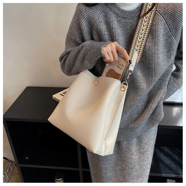 Fashion Bucket bag for women Handbag PU leather Shoulder Bag Luxury designer Wide Strap Ladies Crossbody Bag female Totes bolsa