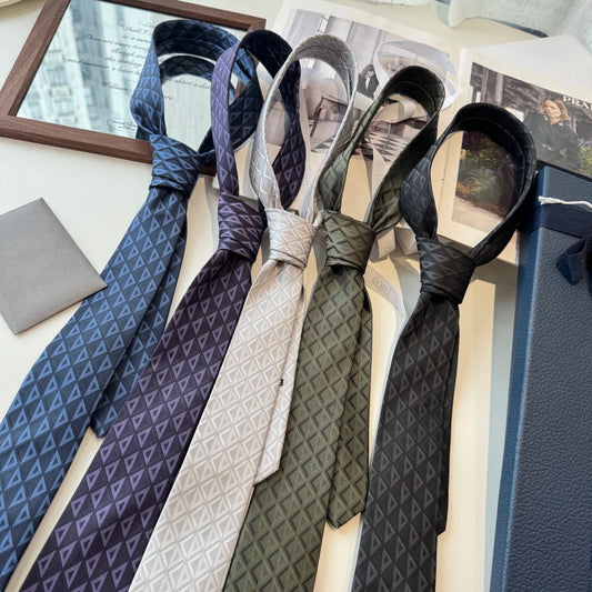 Fashionable and Trendy Silk Men's Ties British Business Tie Printed Narrow Bow Tie Formal Dress Tie Groom's Tie Knot Gift
