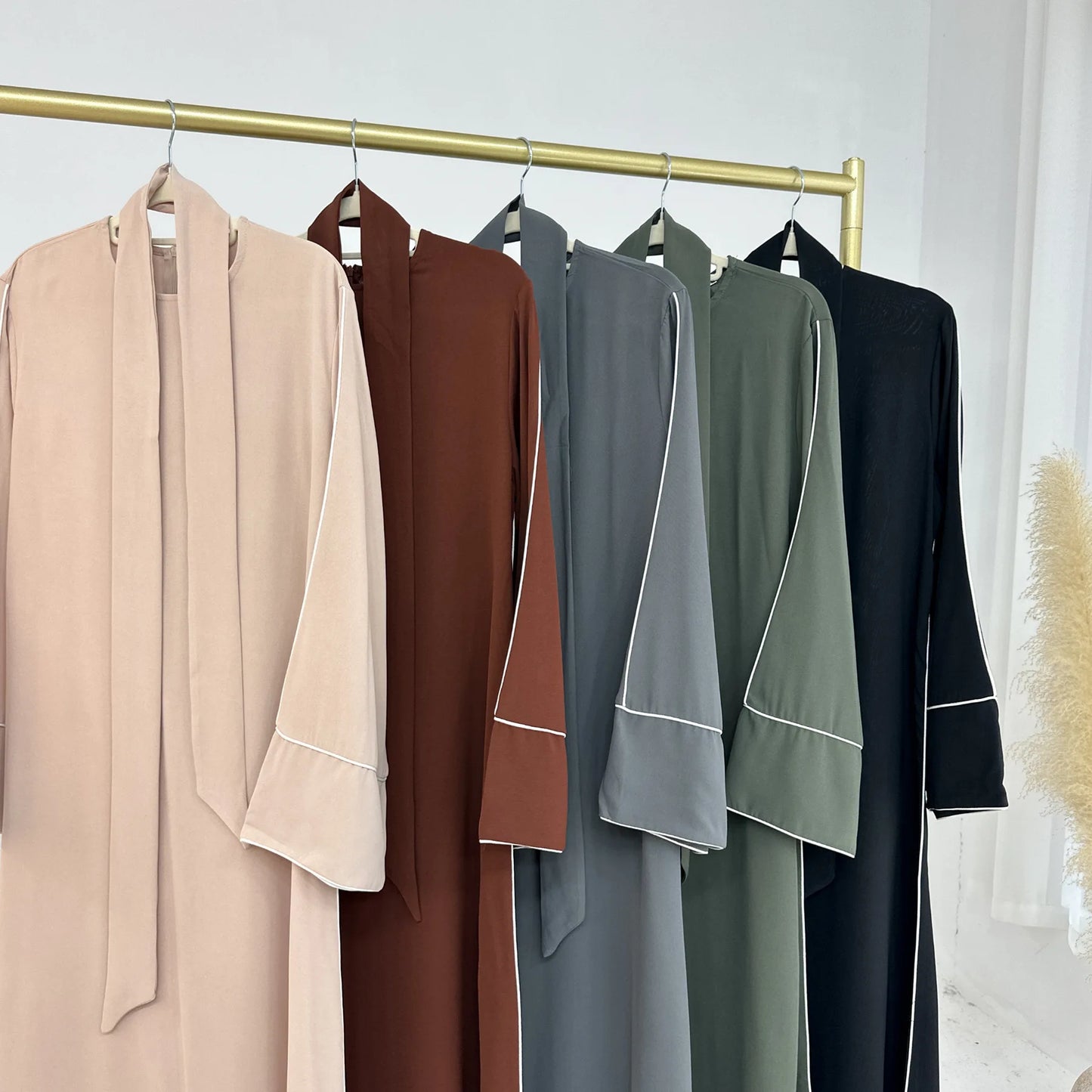 Eid Plain Closed Abaya Dress Silk Velvet Abayas for Women Dubai Luxury Muslim Modest Dresses Islamic Clothing Kaftan Hijab Robe