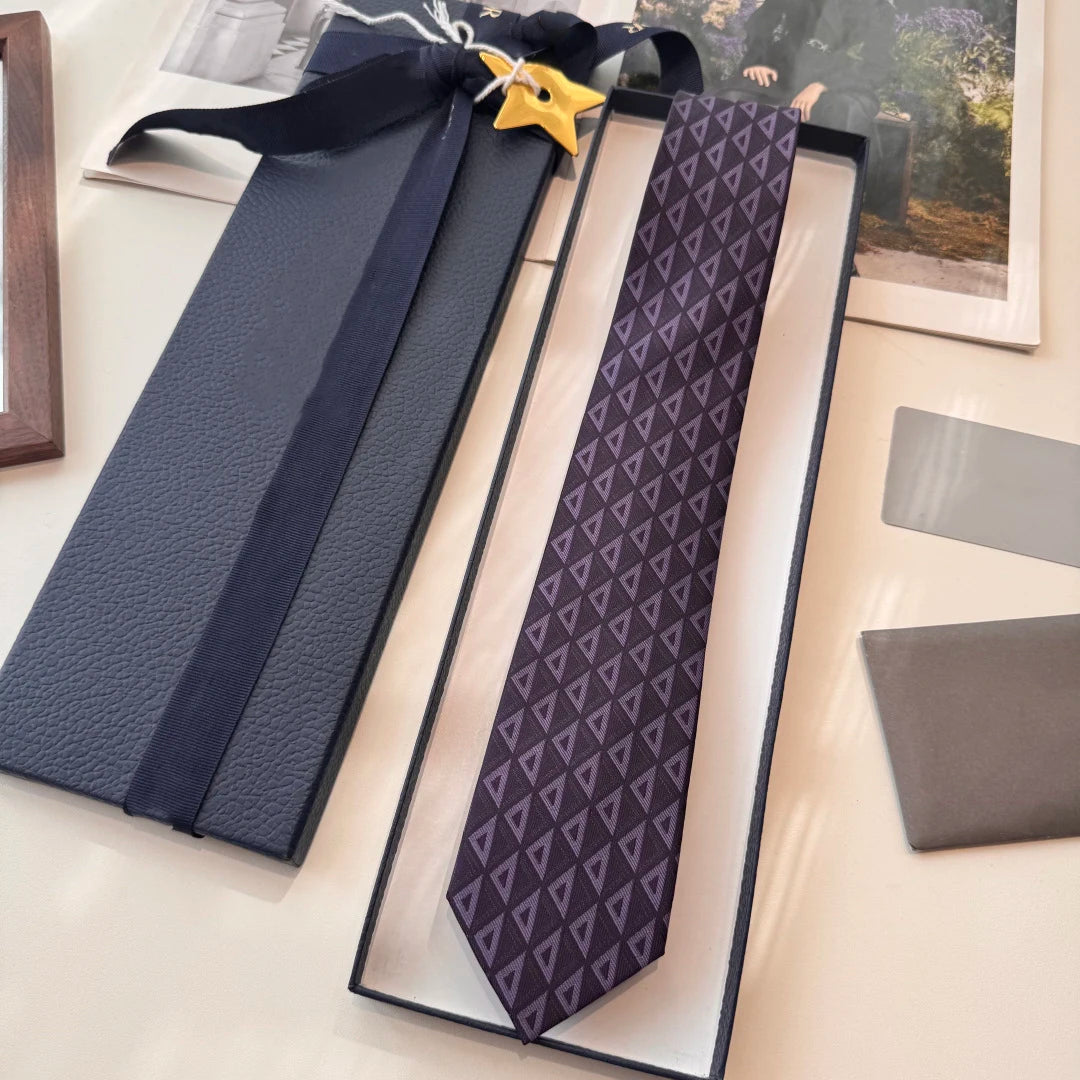Fashionable and Trendy Silk Men's Ties British Business Tie Printed Narrow Bow Tie Formal Dress Tie Groom's Tie Knot Gift