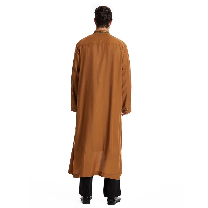 Elegant Bisht for Men Arabic Thobe Outer Robe Fashion Embroidery Islamic Jubba Kaftan Formal Ceremony Wear
