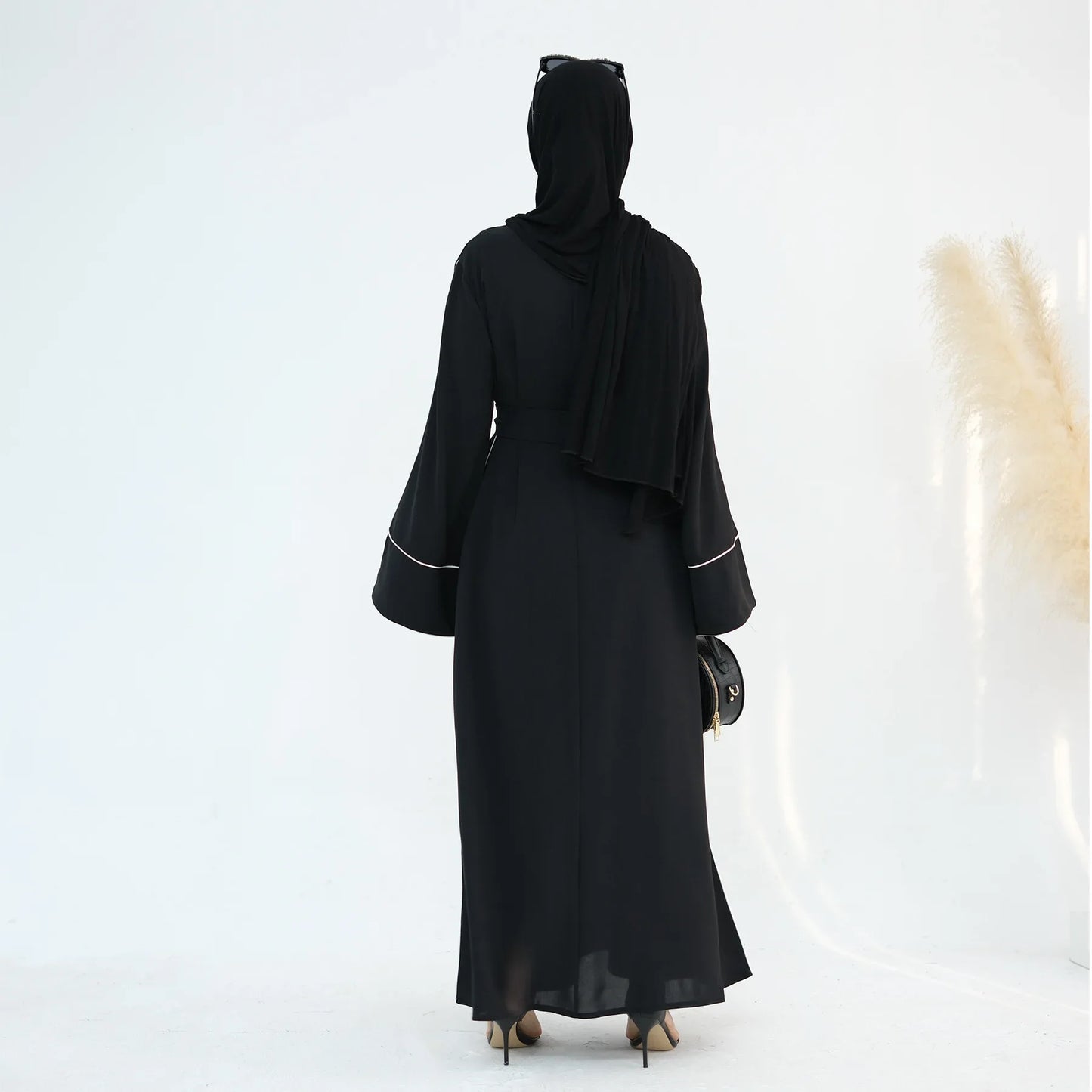Eid Plain Closed Abaya Dress Silk Velvet Abayas for Women Dubai Luxury Muslim Modest Dresses Islamic Clothing Kaftan Hijab Robe