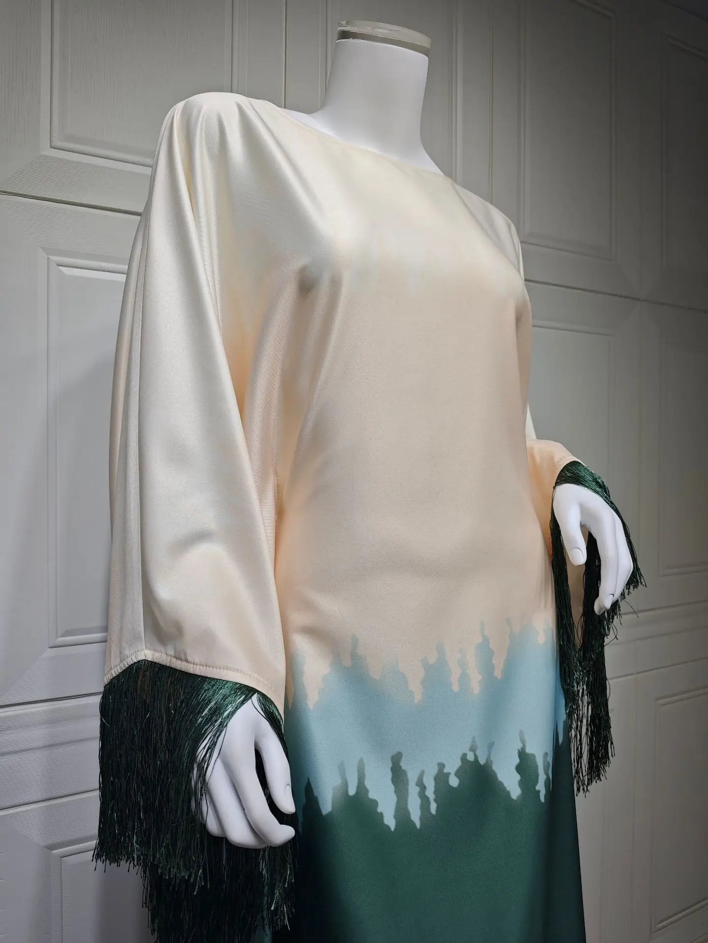 Modest Muslim Batwing Sleeve Gradient Color Tassel Kaftan Eid Al Adha Party Evening Dresses Moroccan Turkey Dubai Abaya Islam