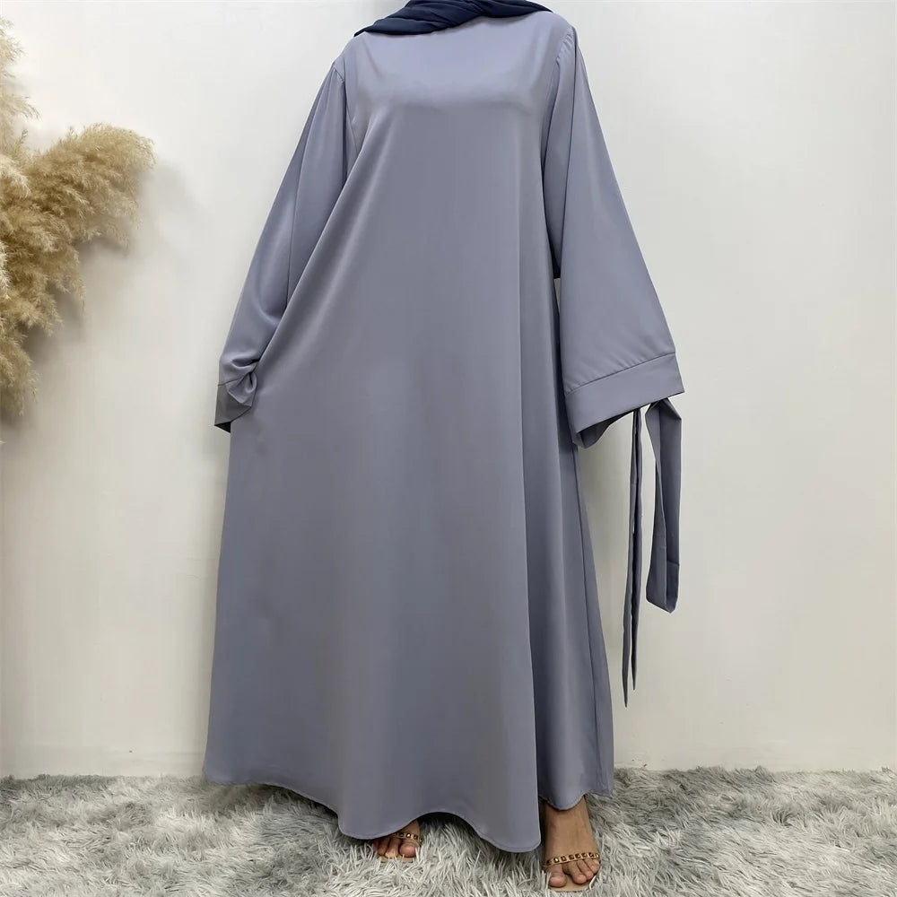 New Muslim fashion Abaya women's dress sold in Dubai in the Middle East Arab net color Islamic dress robe lace long dress
