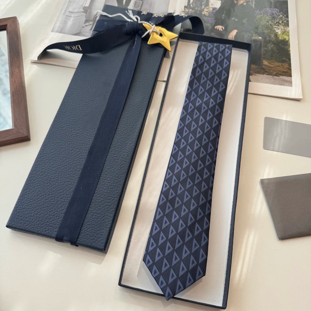 Fashionable and Trendy Silk Men's Ties British Business Tie Printed Narrow Bow Tie Formal Dress Tie Groom's Tie Knot Gift