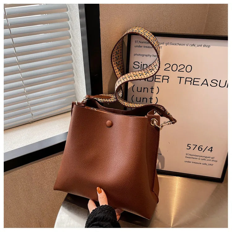 Fashion Bucket bag for women Handbag PU leather Shoulder Bag Luxury designer Wide Strap Ladies Crossbody Bag female Totes bolsa
