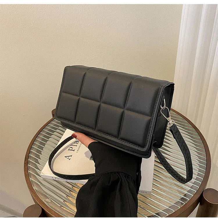 Trendy Classic Solid-Colour Minimalist Fashion Handbag Popular New Style Compact Square Bag PU Handheld Crossbody Shoulder Bag