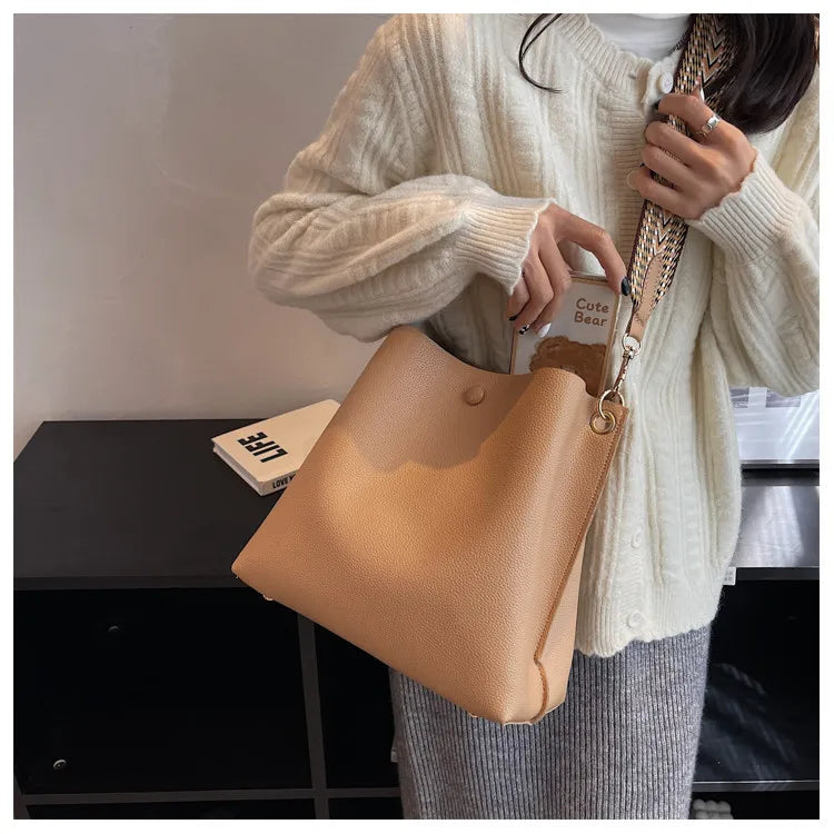Fashion Bucket bag for women Handbag PU leather Shoulder Bag Luxury designer Wide Strap Ladies Crossbody Bag female Totes bolsa