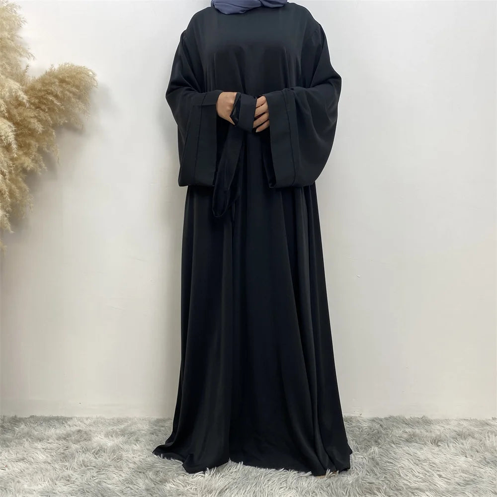 New Muslim fashion Abaya women's dress sold in Dubai in the Middle East Arab net color Islamic dress robe lace long dress