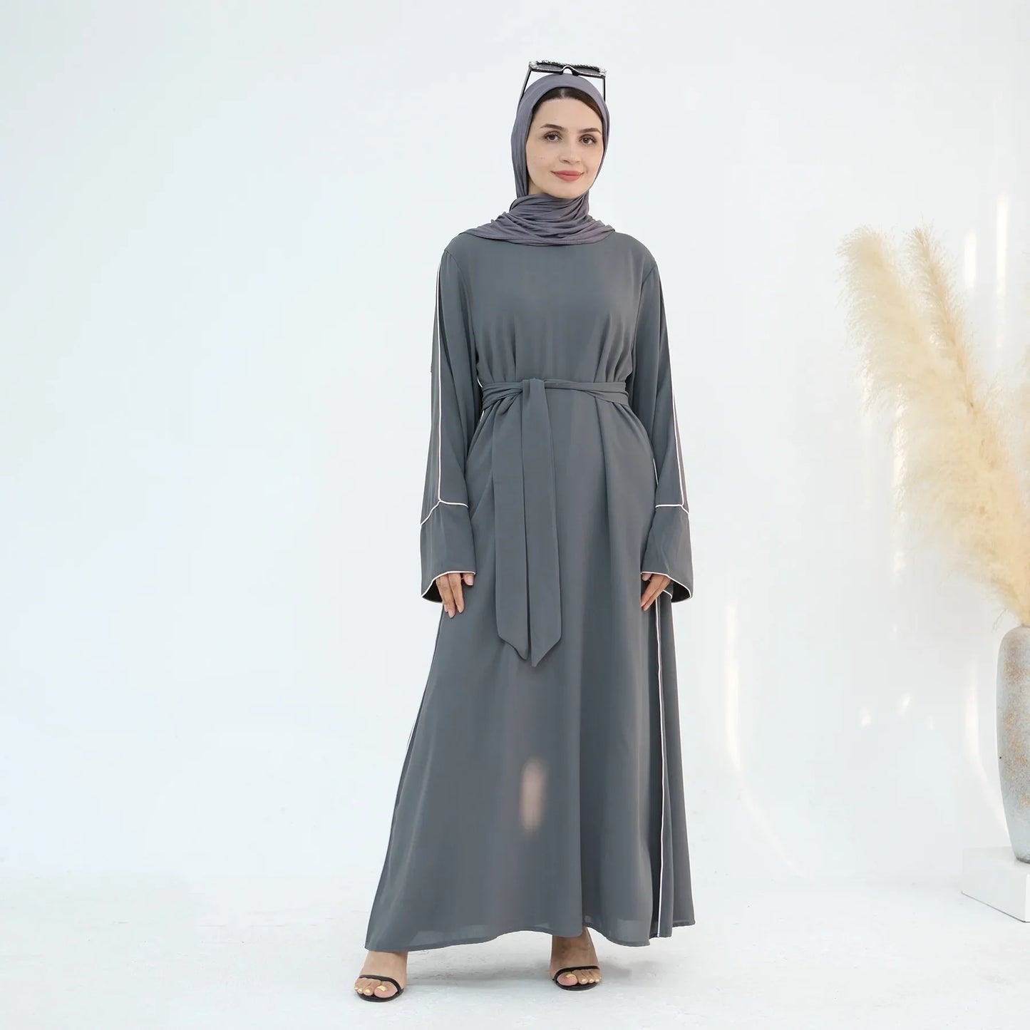 Eid Plain Closed Abaya Dress Silk Velvet Abayas for Women Dubai Luxury Muslim Modest Dresses Islamic Clothing Kaftan Hijab Robe