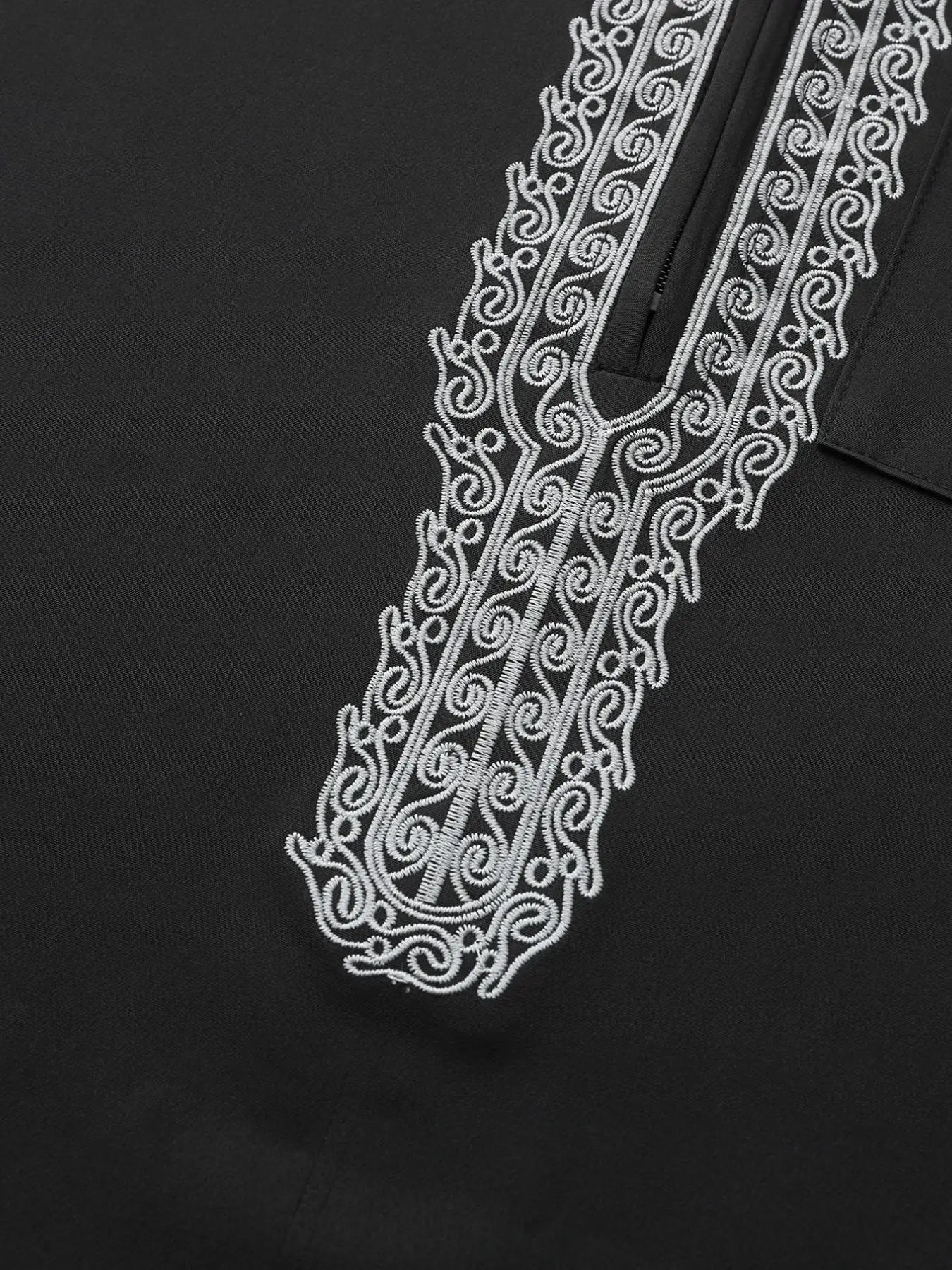 Muslim Men's Black Hooded Zippered Embroidered Robe for Festival Prayer And Worship Clothing