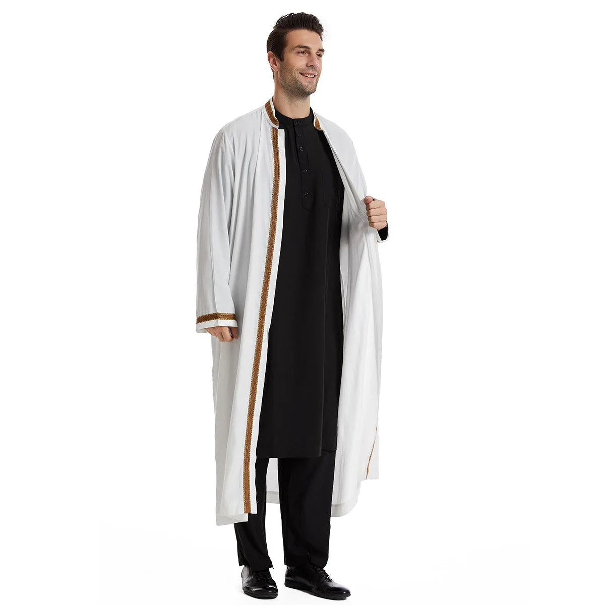 Elegant Bisht for Men Arabic Thobe Outer Robe Fashion Embroidery Islamic Jubba Kaftan Formal Ceremony Wear