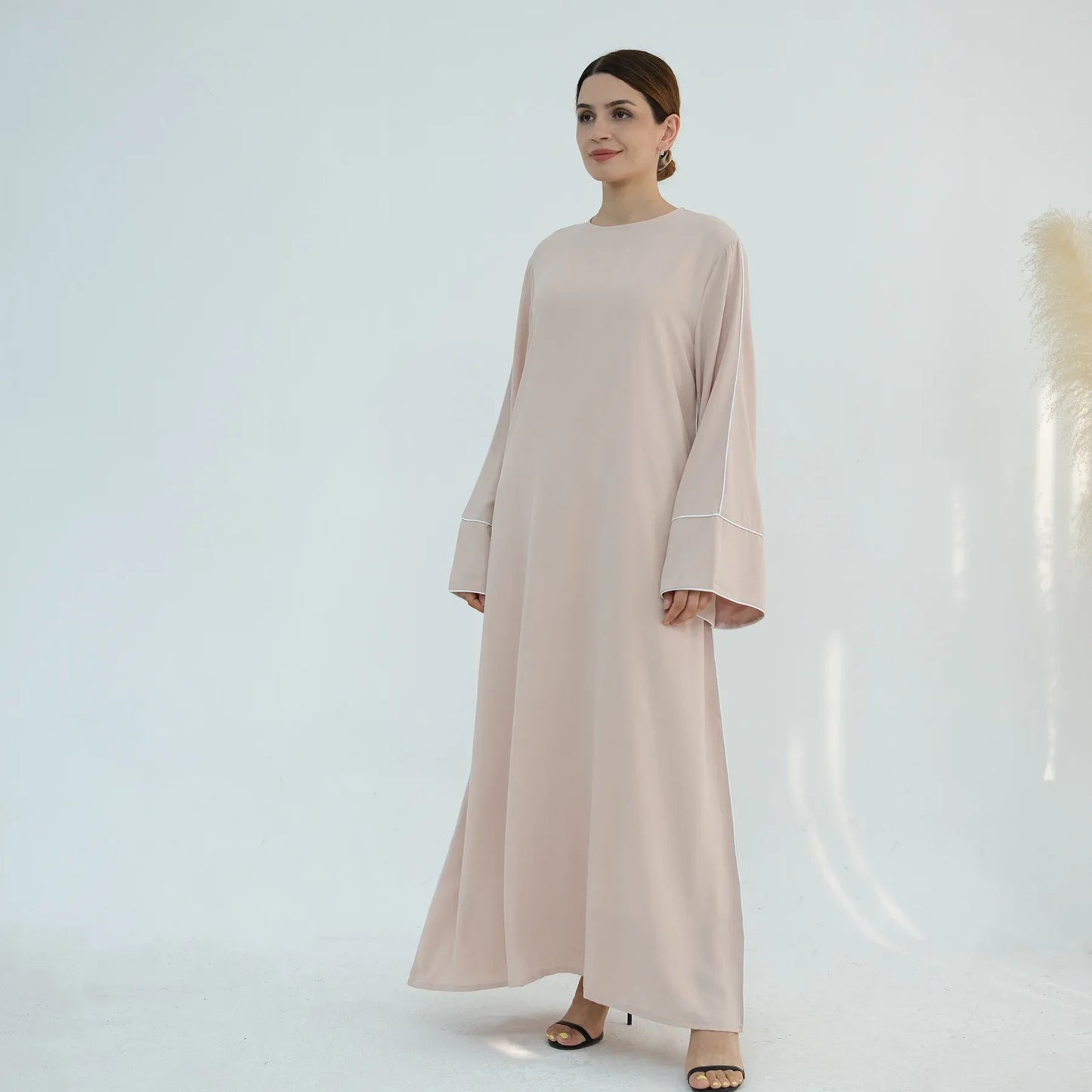 Eid Plain Closed Abaya Dress Silk Velvet Abayas for Women Dubai Luxury Muslim Modest Dresses Islamic Clothing Kaftan Hijab Robe