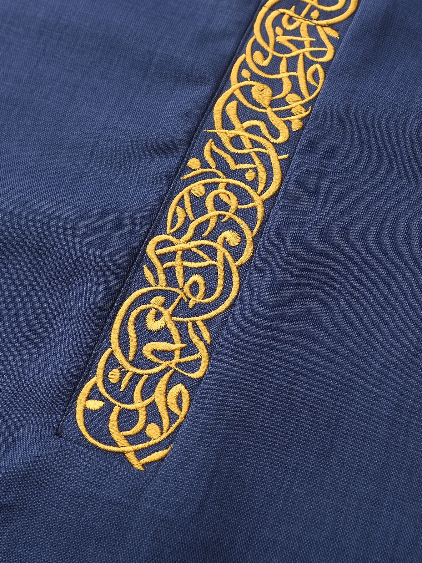 Muslim men's thobe with long sleeves embroidered stand collar Islamic men's loose robe Arab men's traditional clothing