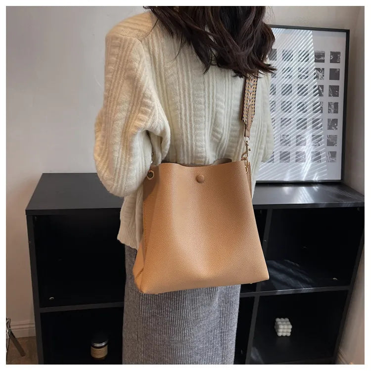Fashion Bucket bag for women Handbag PU leather Shoulder Bag Luxury designer Wide Strap Ladies Crossbody Bag female Totes bolsa