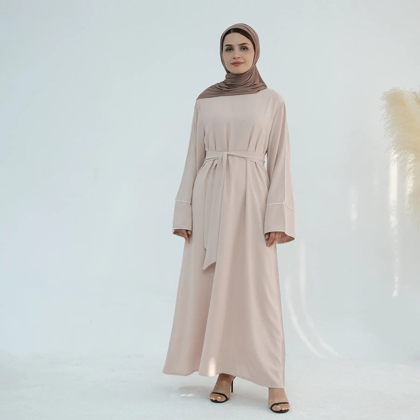 Eid Plain Closed Abaya Dress Silk Velvet Abayas for Women Dubai Luxury Muslim Modest Dresses Islamic Clothing Kaftan Hijab Robe