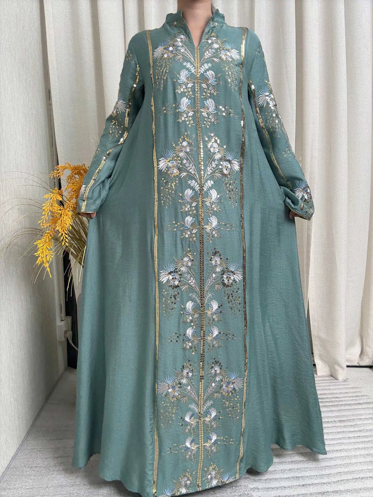 Black Muslim Abaya with Stand-Collar V-Neck Exquisite Blue-White Floral Embroidery Gold Accents Ideal for Ramadan Gatherings