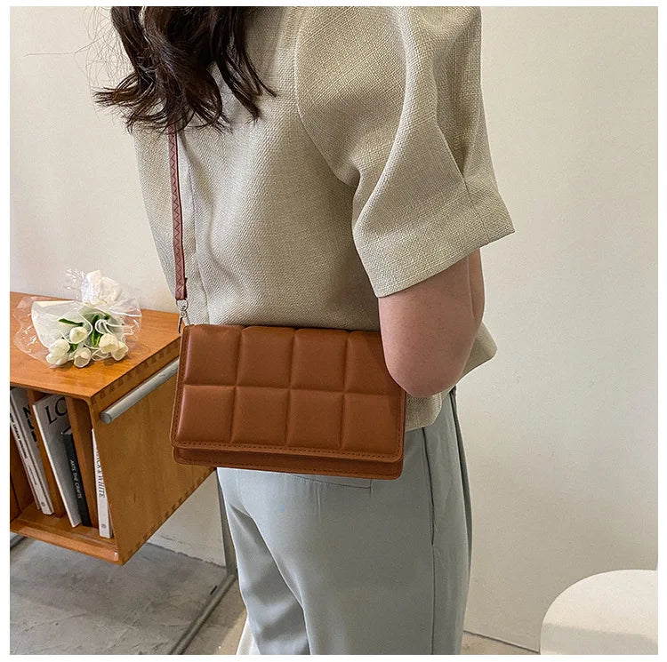 Trendy Classic Solid-Colour Minimalist Fashion Handbag Popular New Style Compact Square Bag PU Handheld Crossbody Shoulder Bag