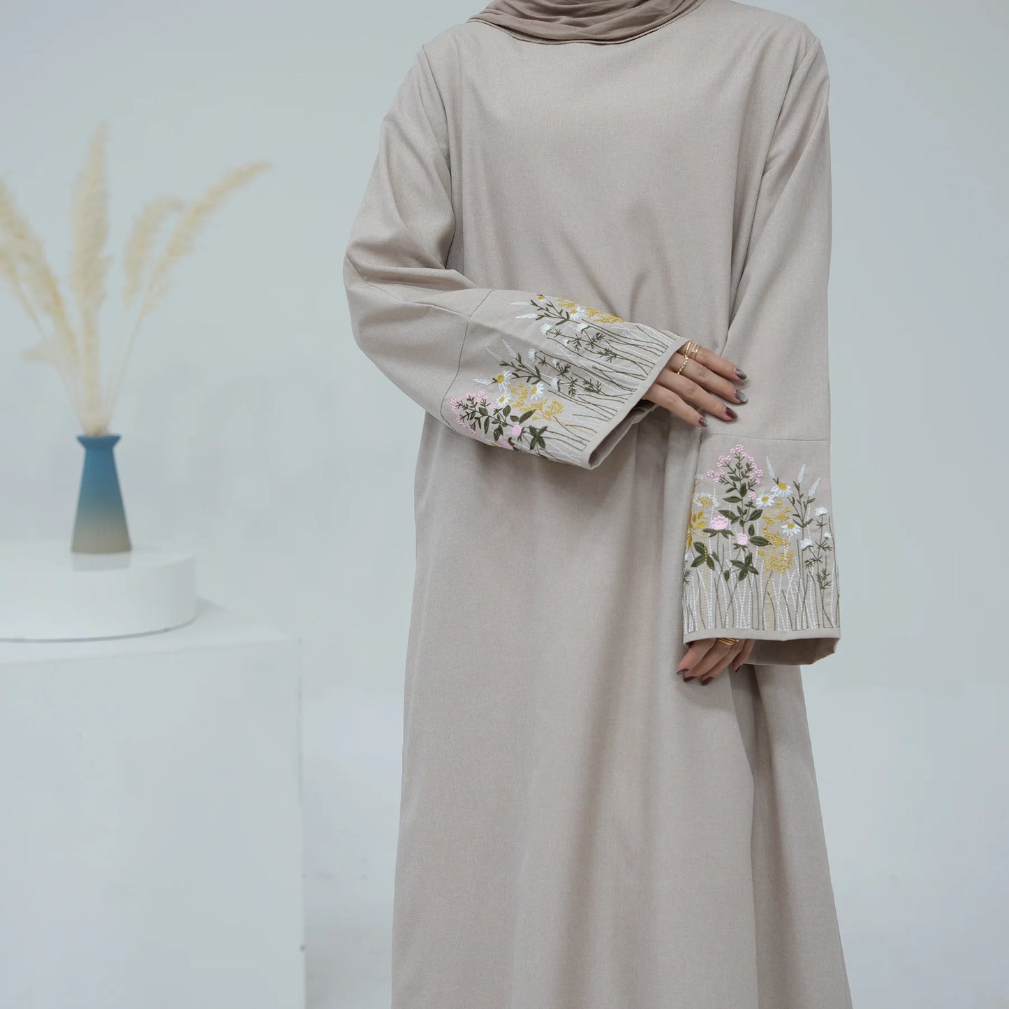 Floral Embroidery Muslim Dress for Women Eid Morocco Ramadan Lace-up Abayas Kaftan Islam Vestidos Largo Dubai Arab Long Robe