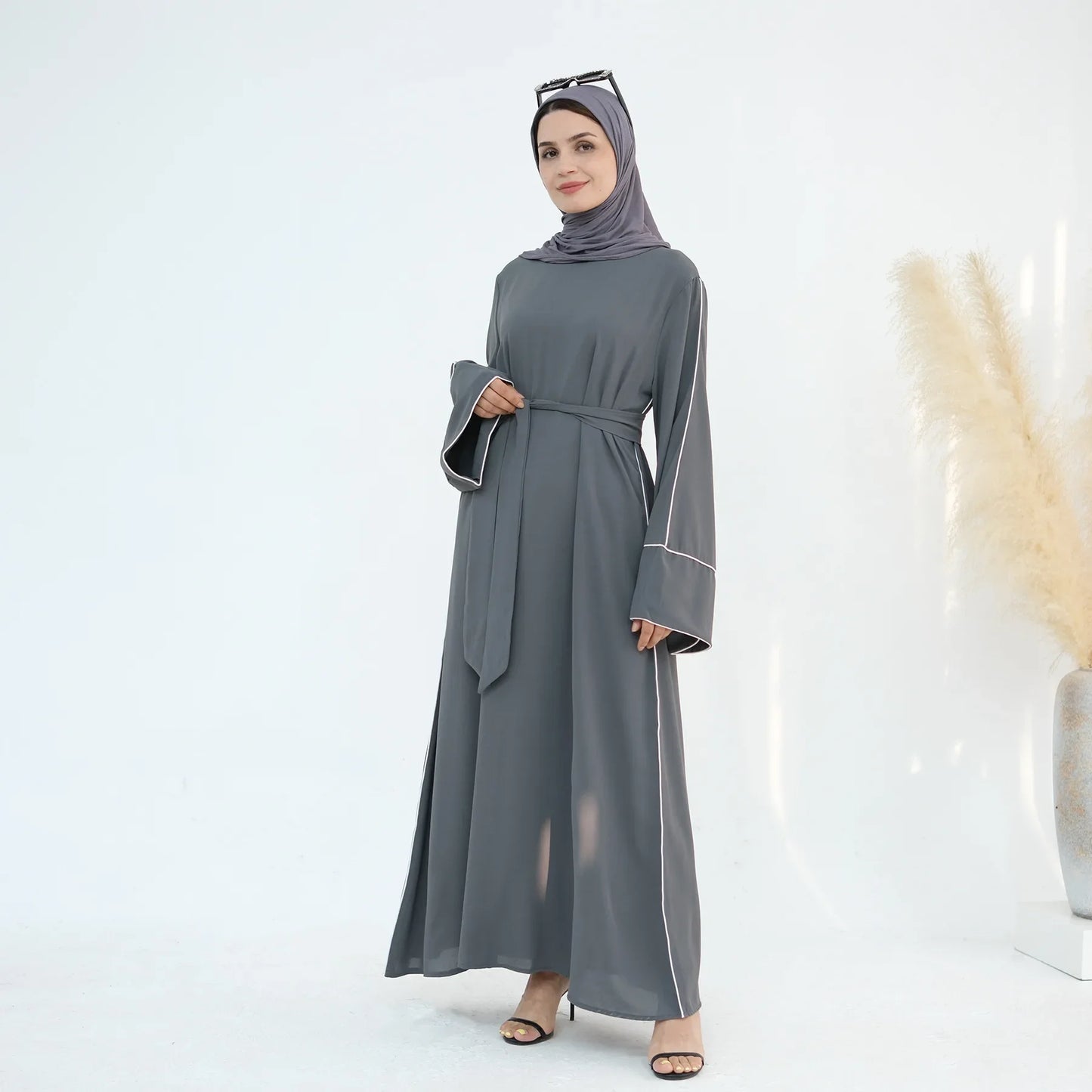 Eid Plain Closed Abaya Dress Silk Velvet Abayas for Women Dubai Luxury Muslim Modest Dresses Islamic Clothing Kaftan Hijab Robe