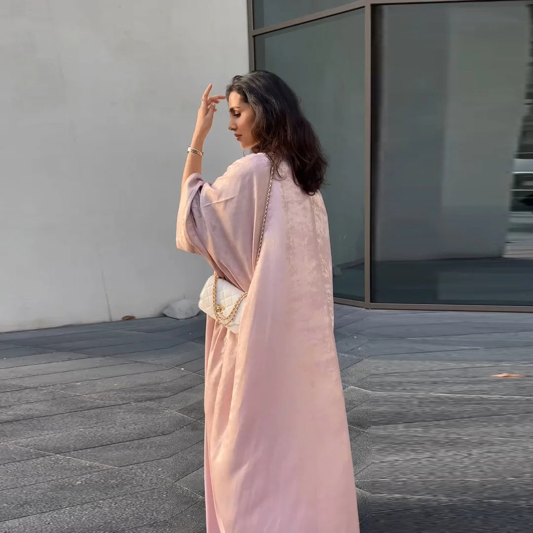 New Arrival Hot Selling UAE Dubai Luxury Abaya Fashion Design Kimono Turkey Outwear Open Batwing Sleeves Trend Long Abaya Robes