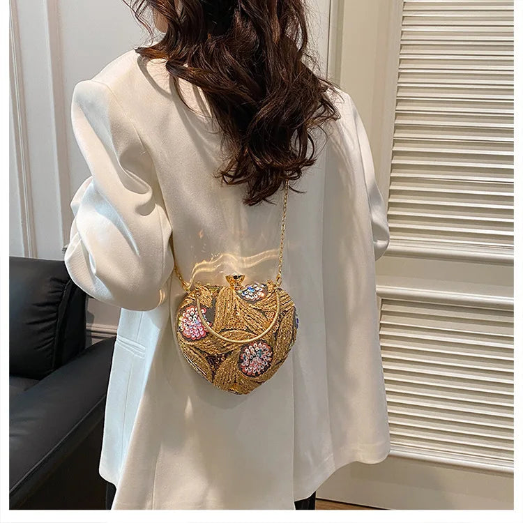 Women's Handbag2025New European and American fashion sequin shoulder baginsInternet Celebrity Retro Handheld Evening Bag