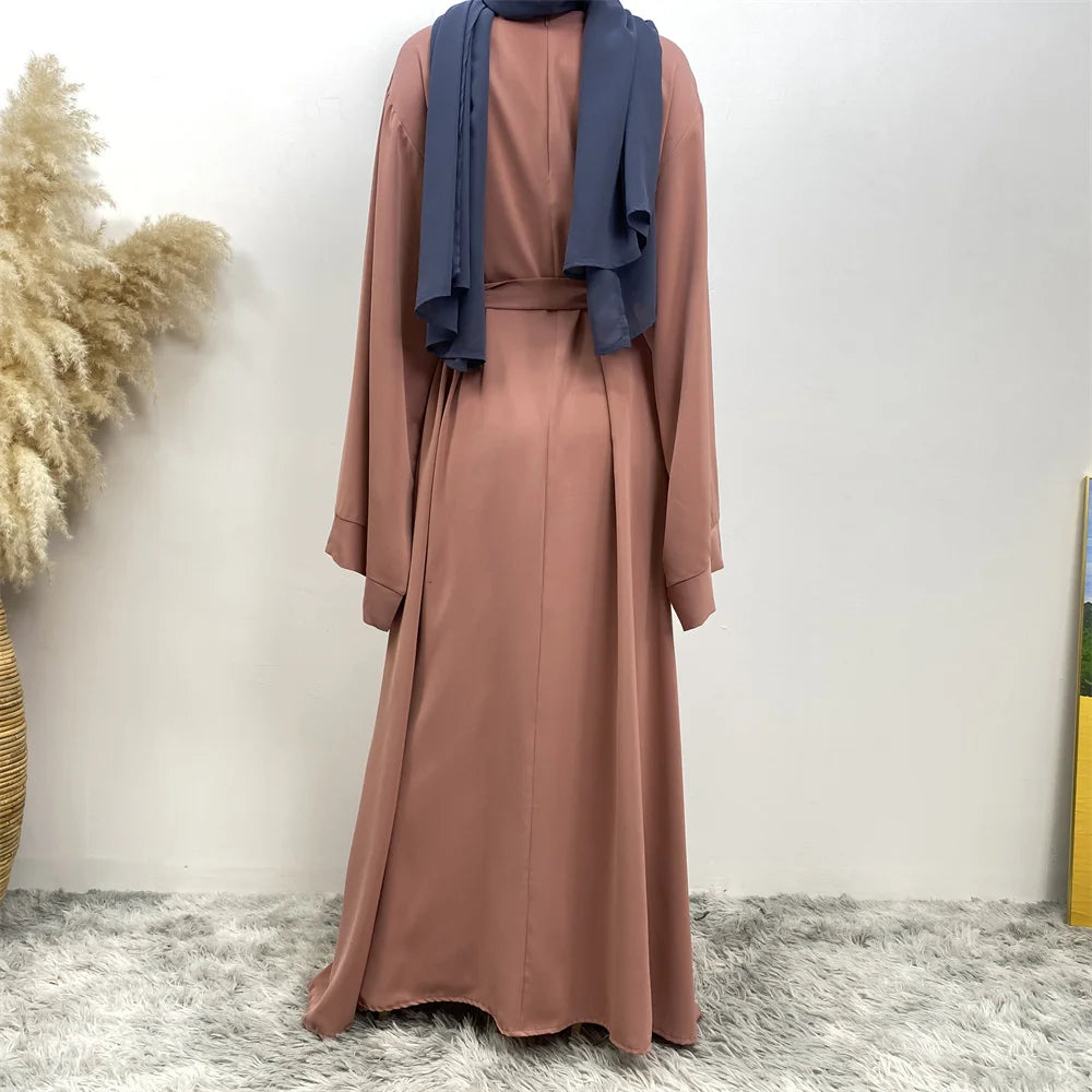 New Muslim fashion Abaya women's dress sold in Dubai in the Middle East Arab net color Islamic dress robe lace long dress
